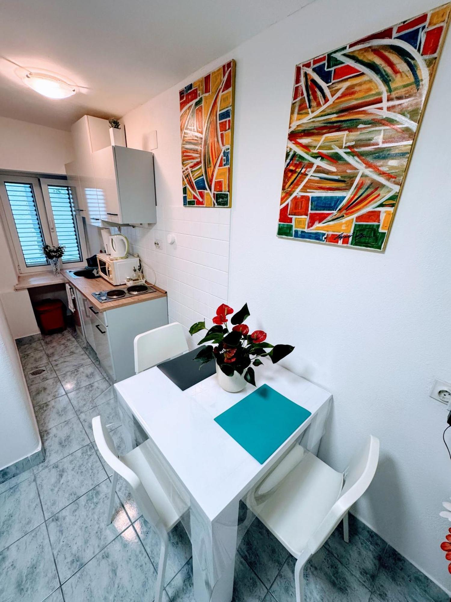 Blago Star Center Apartman *